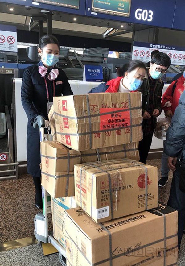 徐娟用付出收获快乐 图：黄路棋.jpg