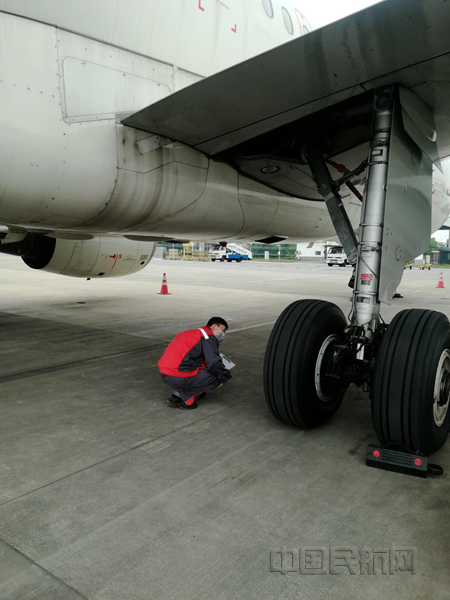 航线维修：航空安全的关键防线