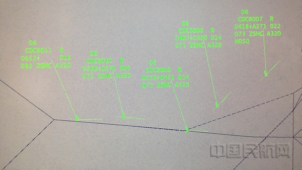 nEO_IMG_长龙航空5架飞机空中导航图