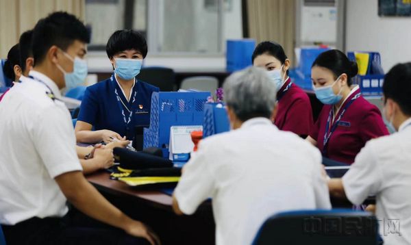 这是崔贤最后一次航前协作会.jpg 这是崔贤最后一次航前协作会.jpg