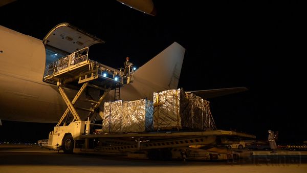 通过“东航产地直达”物流产品运抵国内的进口生鲜-东航供图.jpg 通过“东航产地直达”物流产品运抵国内的进口生鲜-东航供图.jpg