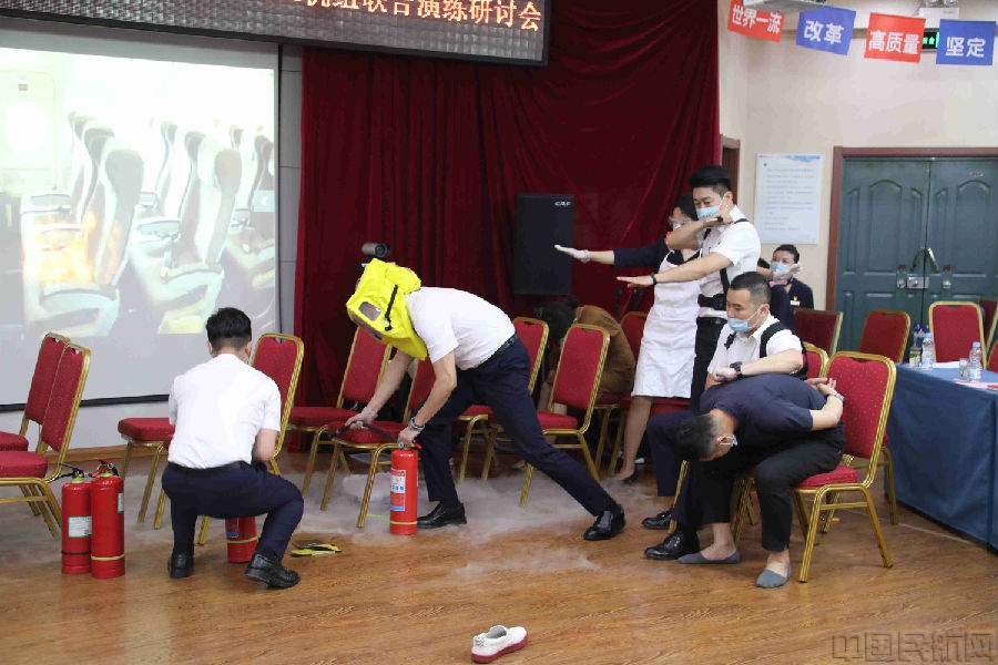 12.演练.jpg 12.演练.jpg