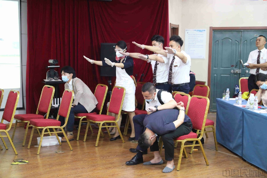 14.演练.jpg 14.演练.jpg