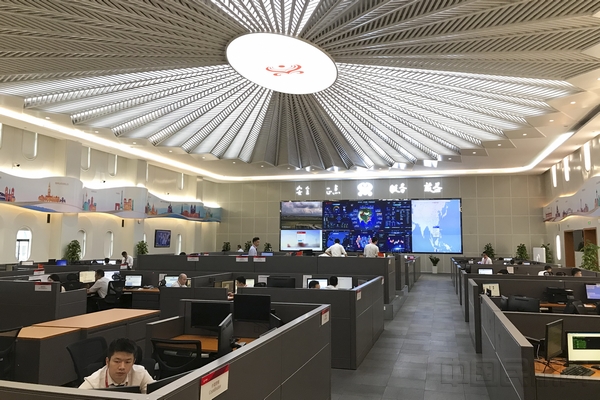 附图1:海南航空AOC签派中心.jpg 附图1:海南航空AOC签派中心.jpg