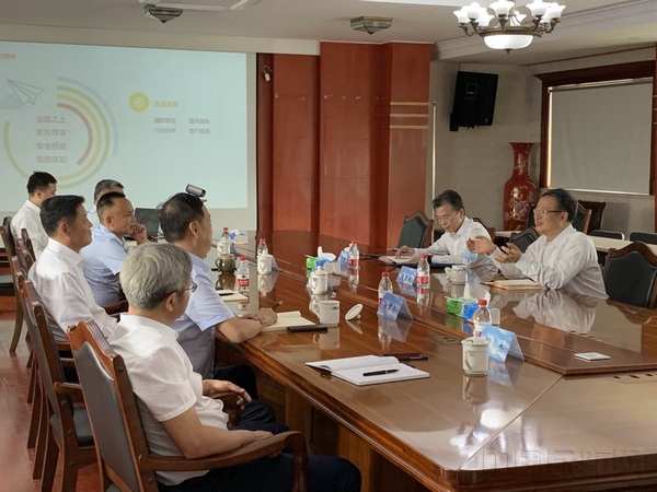 1-周启民一行赴一二三航空调研慰问.jpg 1-周启民一行赴一二三航空调研慰问.jpg