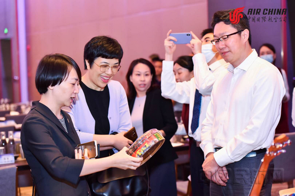 nEO_IMG_国航冬春换季产品分享会广州现场3.jpg