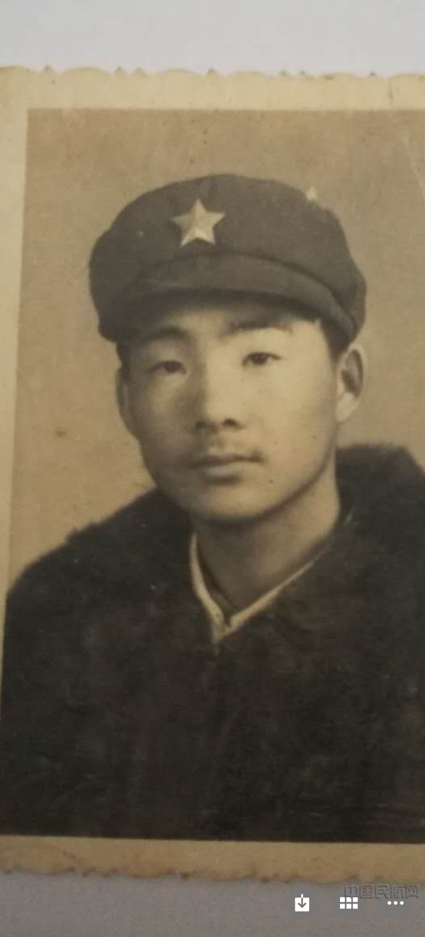 陈圣老照片2.jpg