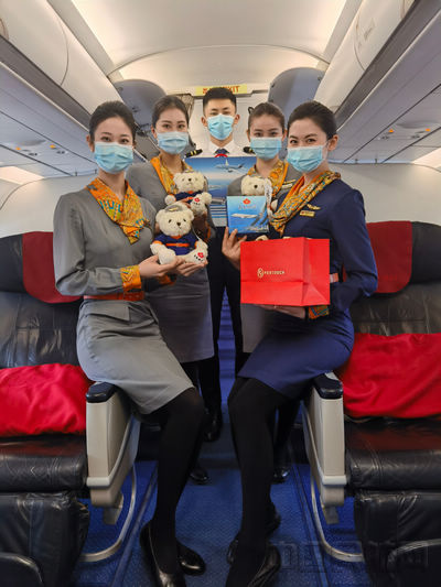 猜灯谜诵诗词 青岛航空云端欢乐闹元宵-中国民航网