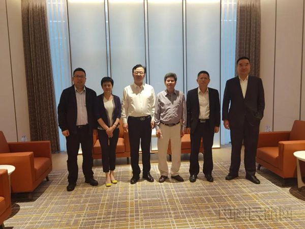 微信图片_20210403100326_副本.jpg