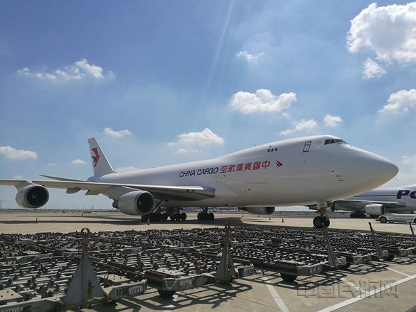 东航物流旗下的中国货运航空全货机-东航供图_副本.jpg 东航物流旗下的中国货运航空全货机-东航供图_副本.jpg