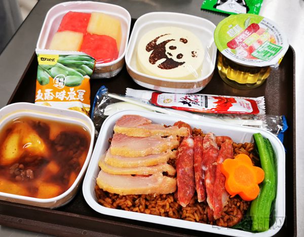 天府开航时的东航航班餐食广受关注与好评-东航客户委供图_副本.jpg 天府开航时的东航航班餐食广受关注与好评-东航客户委供图_副本.jpg