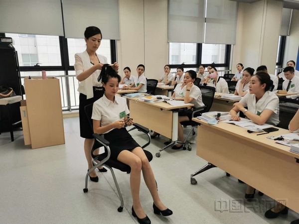 nEO_IMG_教员演示盘发规范