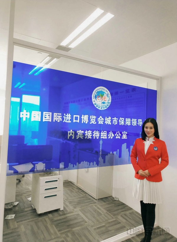 nEO_IMG_徐诗慧担任长期管理岗位志愿者.jpg nEO_IMG_徐诗慧担任长期管理岗位志愿者.jpg