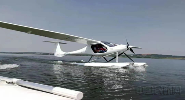 電動400クラス水上飛行機 - ホビーラジコン