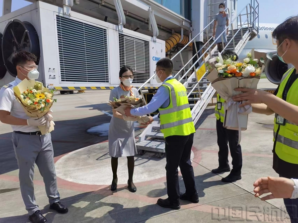 图2首都航空成功开通西安=岳阳=海口航线.jpg