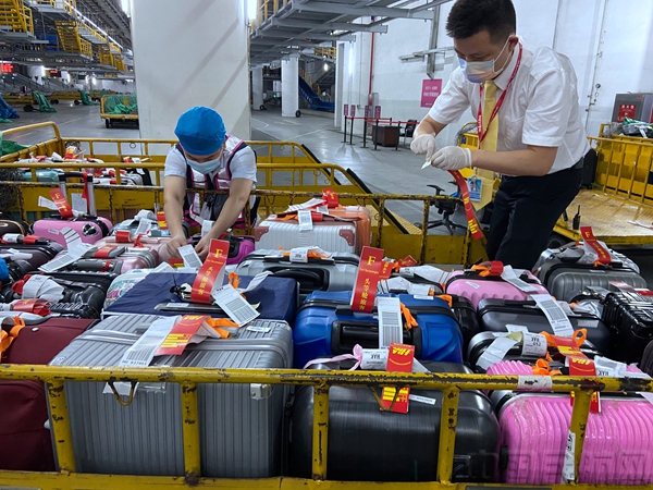 附图4：海南航空高效完成医疗人员行李运输分类.jpg