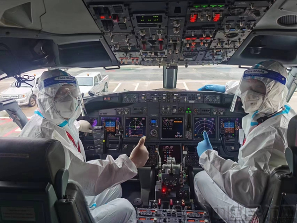 附图:海南航空机组已做好执飞准备.jpg