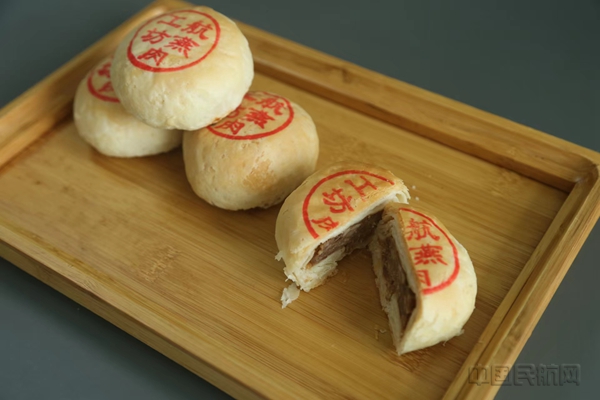 鲜肉月饼-东航供图3