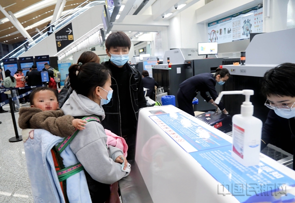 “烟火气”回归,2023年南航春运在黔增班225架次 (1) 拷贝1