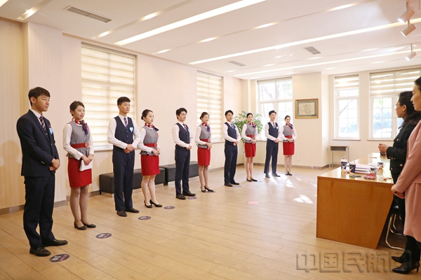 4.情侣招聘面试现场6