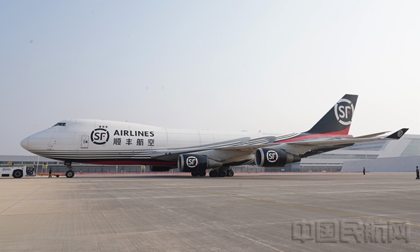 图4:顺丰航空B747-400ERF全货机4