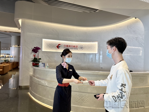 东航在虹桥V21S推出“首见贵宾室”服务-东航供图3