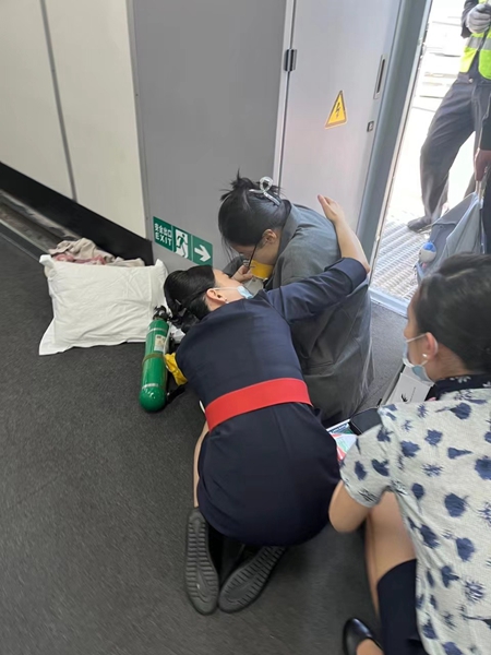 mailOperateAction_mailInnerFileDownloadImg