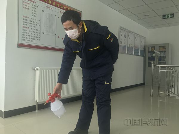 20200310(襄阳供应站经理陈大毛)中国航油湖北:五供应站守土有责任 上下齐心抗疫铿锵行(陈良蓉、刘宗炜、郑华、肖望东、汪然)_副本.jpg 20200310(襄阳供应站经理陈大毛)中国航油湖北:五供应站守土有责任 上下齐心抗疫铿锵行(陈良蓉、刘宗炜、郑华、肖望东、汪然)_副本.jpg