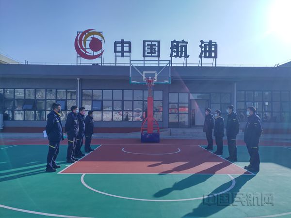 中国航油湖北武汉中转油库党员先锋：不“打烊”的抗疫之战（刘金玥、吴伏波） (2)_副本.jpg