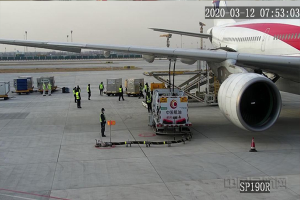 6778997.jpg