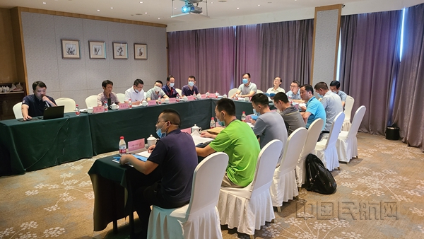 中国航油湖北襄阳供应站航汽供应项目通过行业验收(高勖)_副本.jpg 中国航油湖北襄阳供应站航汽供应项目通过行业验收(高勖)_副本.jpg