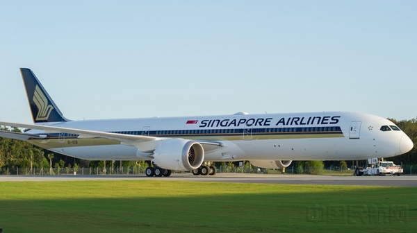 新加坡航空波音787-10客机.jpg