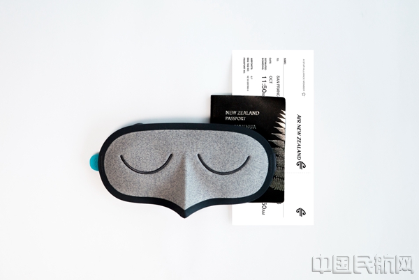 新西兰航空与Allbirds推出联名限量款眼罩 Bird Mask_副本.jpg 新西兰航空与Allbirds推出联名限量款眼罩 Bird Mask_副本.jpg