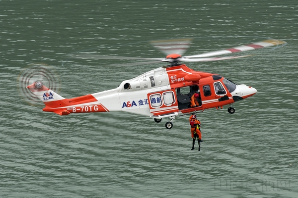 6 金汇通航AW139直升机应用于航空应急救援.jpg