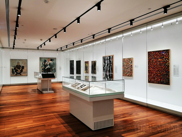 土耳其航空在伊斯坦布尔机场休息室推出现代艺术作品展-1.jpg 土耳其航空在伊斯坦布尔机场休息室推出现代艺术作品展-1.jpg