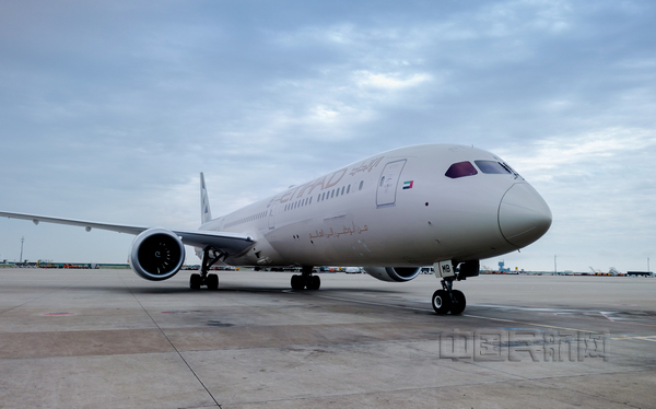 nEO_IMG_阿提哈德航空波音787-10首航降落上海浦东国际机场_2.jpg nEO_IMG_阿提哈德航空波音787-10首航降落上海浦东国际机场_2.jpg