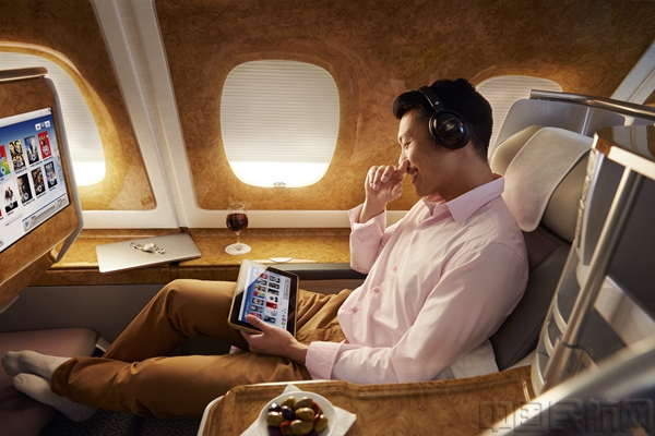 阿联酋航空A380商务舱2.jpg