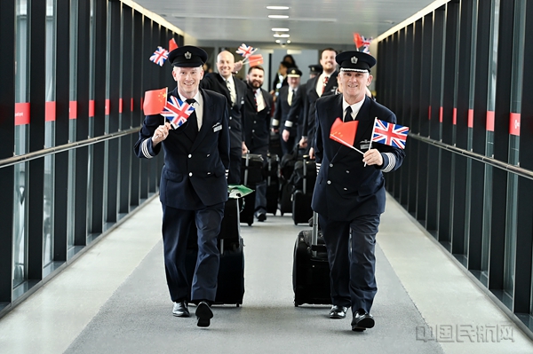 英航复航首班机组人员-英航供图12