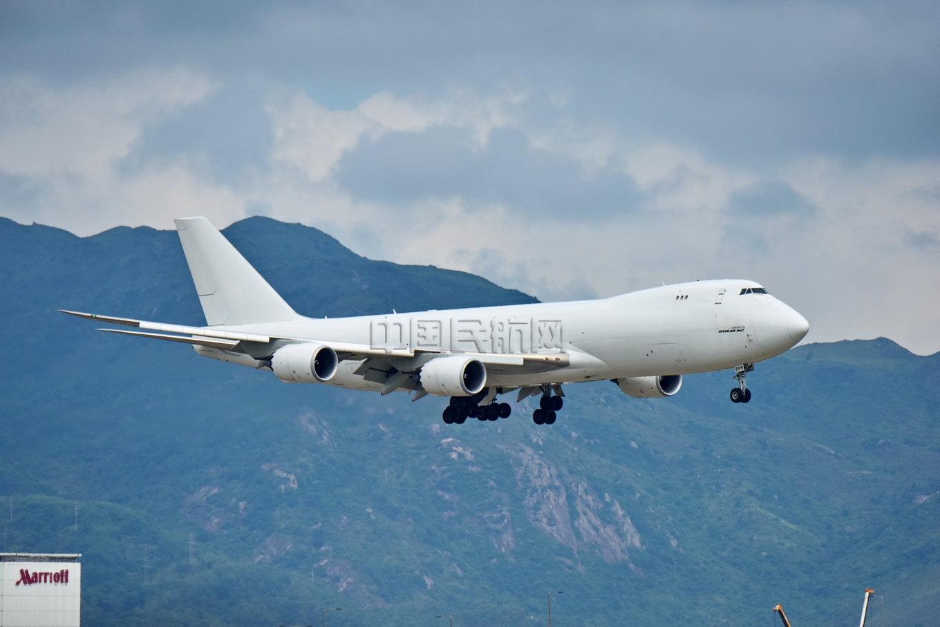 白板747，注册号N859GT，等你穿上新衣（李方虹/摄）