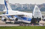 2022年10月01日世界时，俄羅斯伏爾加第聶伯航空(kong)安(an)-124貨機到達廣州運送防(fang)疫(yi)物資(zi)回國(guo)破碎。李(li)童/攝