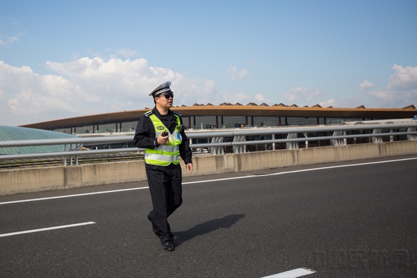 航站楼周边道路查勘.jpg